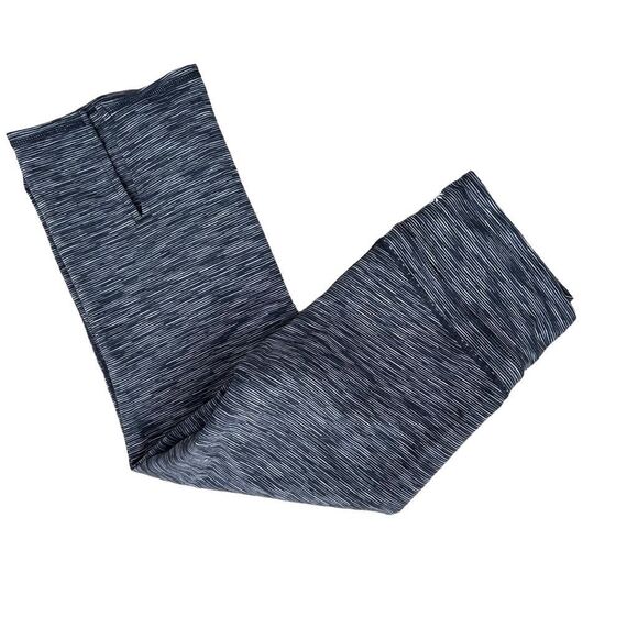 Athleta Gray Energy Power Up Capri Pants Size M Slit Yoga Workout Low Rise - Picture 1 of 10